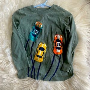✨2T carter brand car shirt ✨